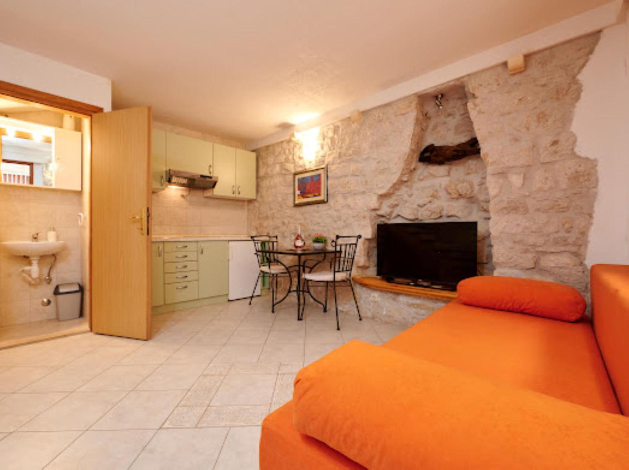 Guesthouse Ana Trogir Old Town ห้อง รูปภาพ