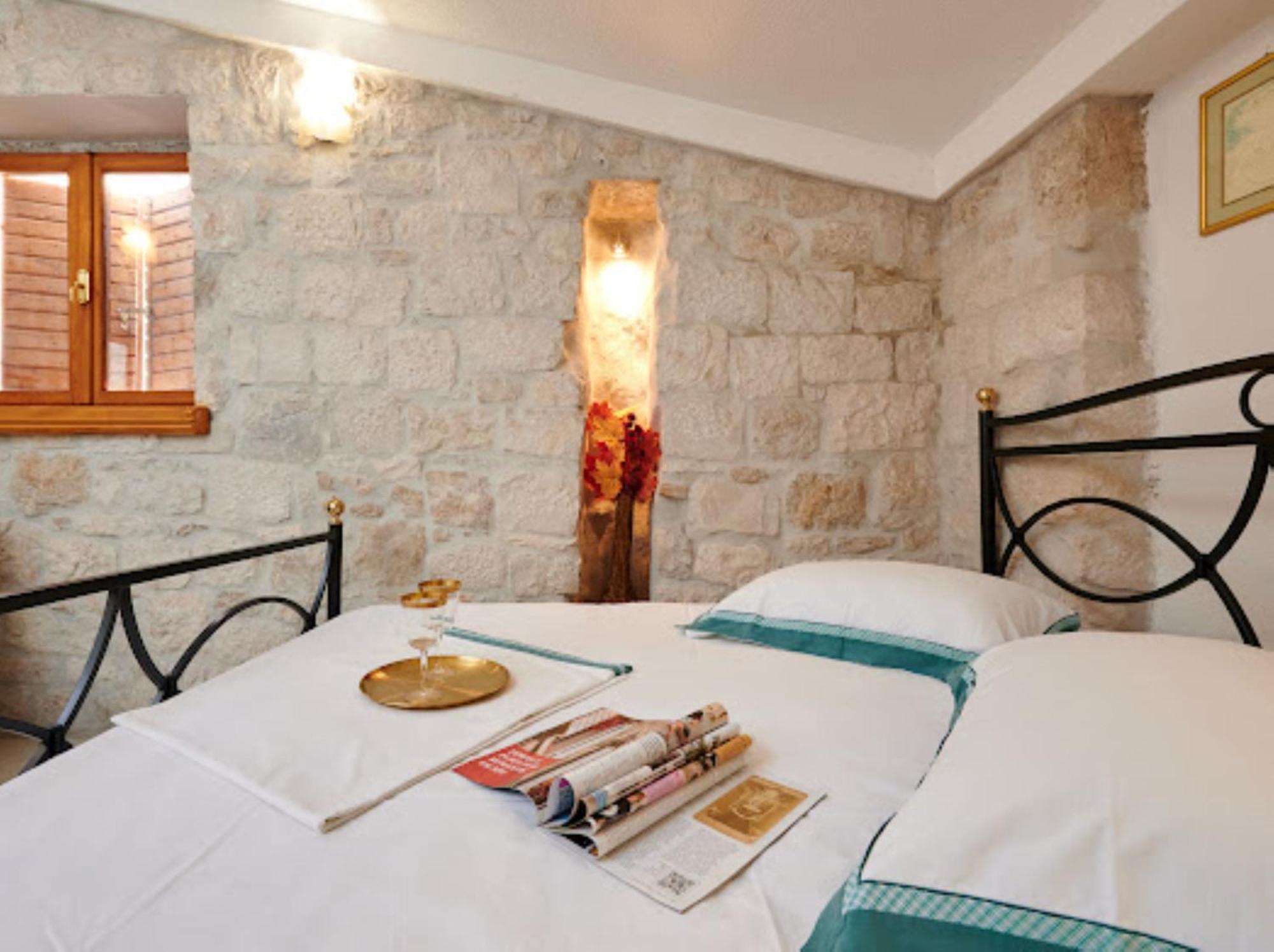 Guesthouse Ana Trogir Old Town ห้อง รูปภาพ