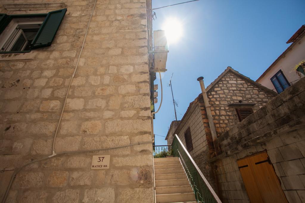 Guesthouse Ana Trogir Old Town ภายนอก รูปภาพ